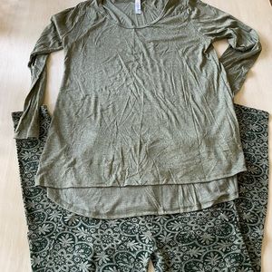 LuLaRoe shirt and leggings